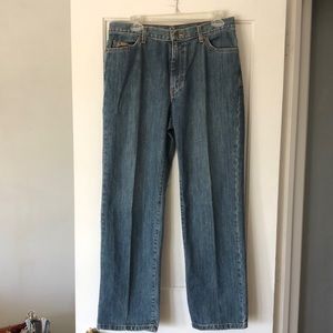 Eddie Bauer 2005‎ 💯 % cotton. Size 12 petite. Distressed high waist jeans. EUC